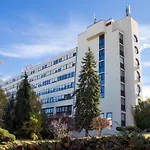 Hotel I